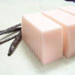 Strawberry Vanilla Chunk Go..